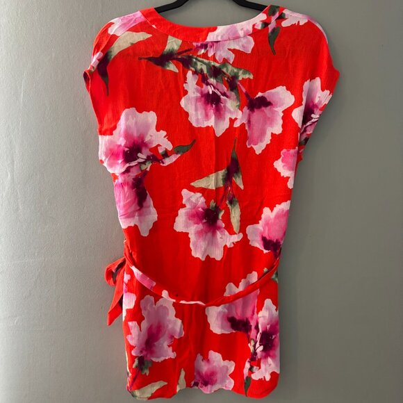 Red Floral Wrap Front NWT Short Sleeve Blouse - Picture 5 of 6
